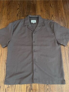 Brown Short-Sleeve Camp Shirt - Size M